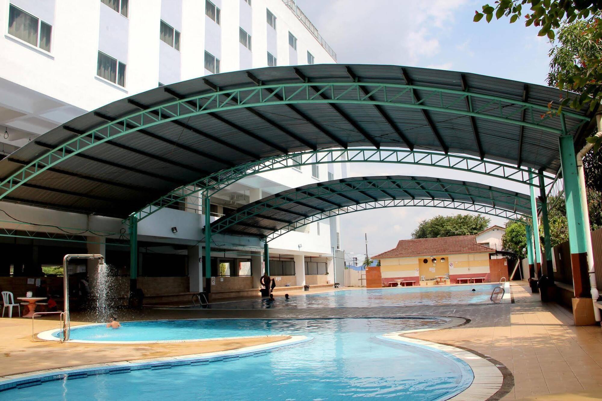 Hotel Asrc Alor Setar Kültér fotó